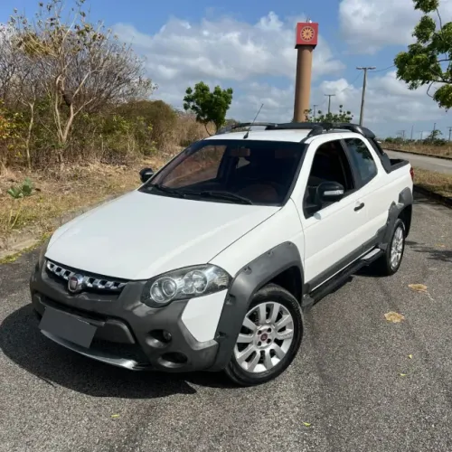 Fiat Strada Adventure1.8/ 1.8 Locker Flex CD 2015