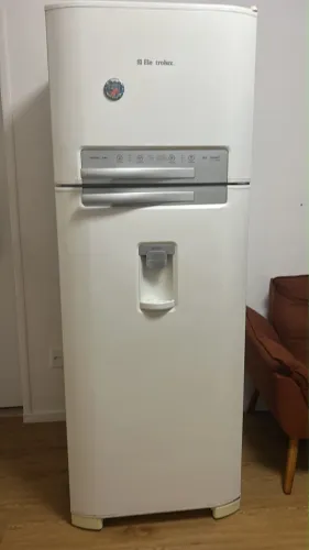 Geladeira Eletrolux - para vender hoje