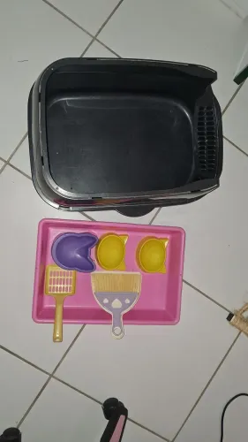 Kit para Gato (Caixa de areia, pá, pratos...)