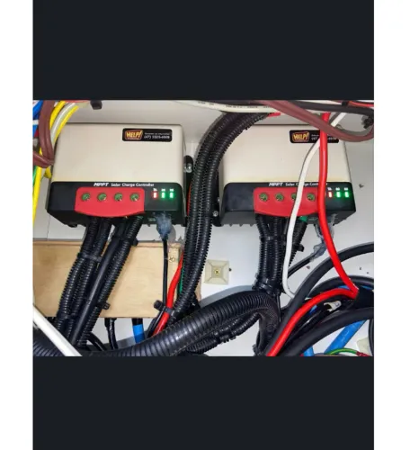 2 Controladoras de Carga Solar MPPT SRNE, 40 amperes 100V