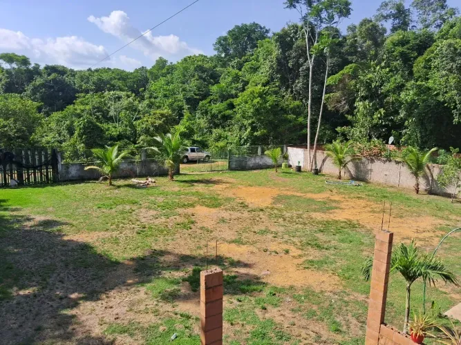 Vende-se chácara em Iranduba com 2.000m² no Km 6 da Manuel Urbano