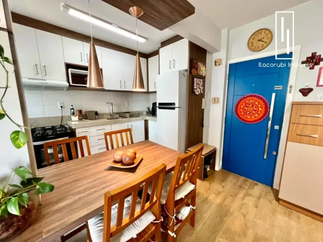 Lindo apartamento de 2 dormitórios na Trindade