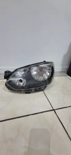 Farol original lado esquerdo (motorista) up tsi 2016