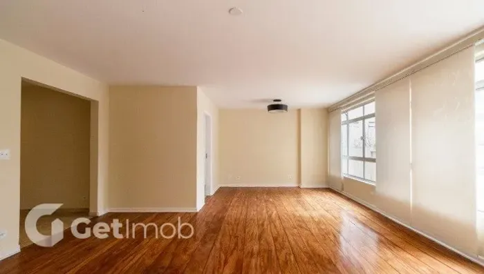 Apartamento de 150 m² na Rua Itacolomi | Conforto, Espaço e Excelente Localização
