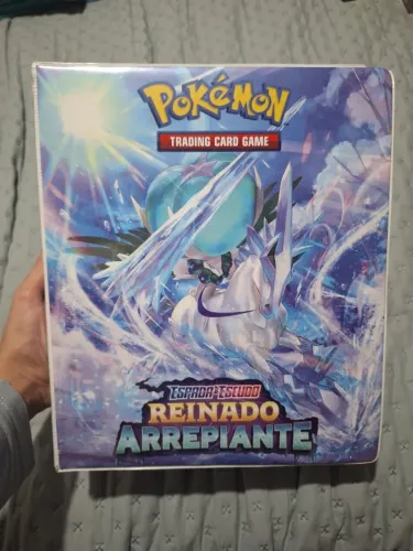 Fichario pokemon com 3 ultra raras e mais de 150 cartas! Incluindo brilhantes