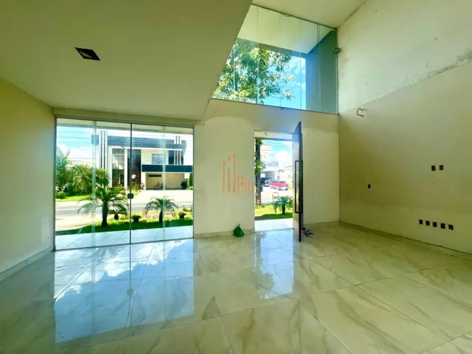 Casa à venda no Condomínio Montenegro Boulevard, 450 m²