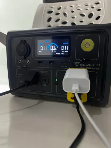 BLUETTI EB3A Estação de Energia Portátil 600W/ PICO:1200W 268Wh LiFePO? - Pouco Uso