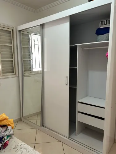 Doação guarda roupa *NAO ENTREGO*