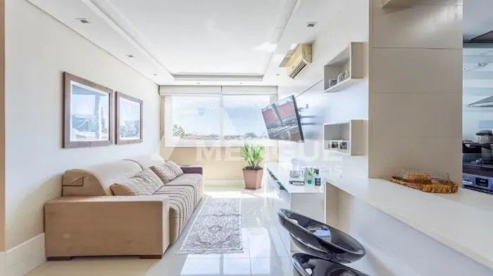 Apartamento com 2 quartos e 59m² à venda em São João, Porto Alegre.