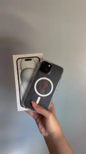 iPhone 15 128GB