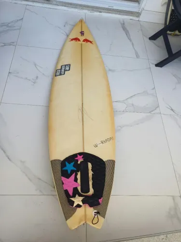 Prancha de Surf, usada, 18l, tamanho 5'9