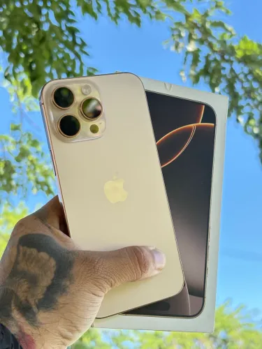 iPhone 16 pro max 89% com caixa e garantia