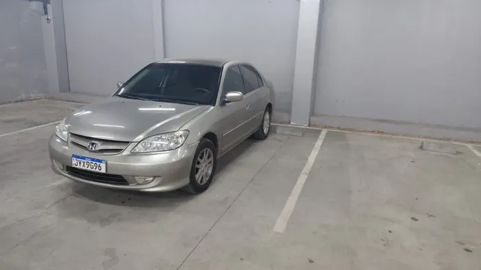 Honda Civic Sedan LX 1.7 16V 115cv Mec. 4P 2005
