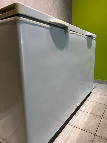 Freezer horizontal Fricon dupla ação 2 tampas 503 litros - 127V