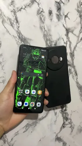 Redmi A3 semi novo 128 GB de memória