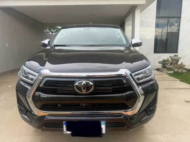 Toyota Hilux CD SRX 4X4 2.8 TDI 16V Diesel Aut. 2025