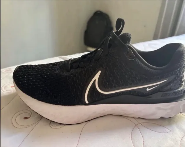 tênis nike flyknit preto 41