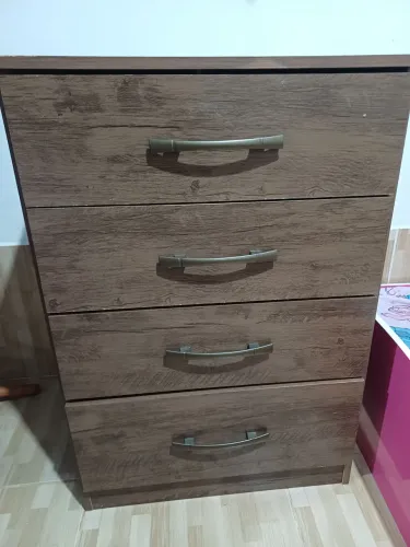 Cômoda 4 gaveta
