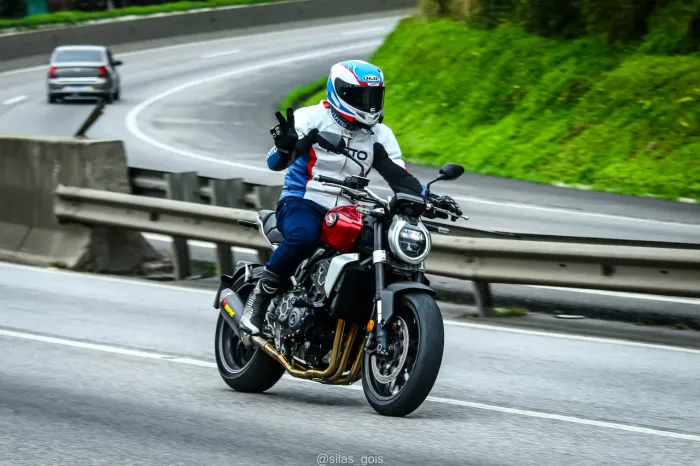 Cb 1000 race café