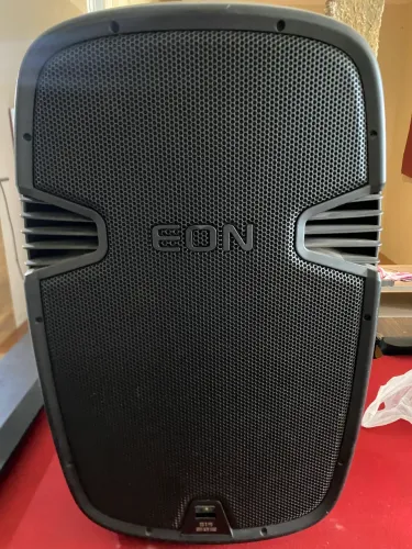 Caixa de Som Ativa EON JBL 515 XT Profissional - Potente e em Excelente Estado