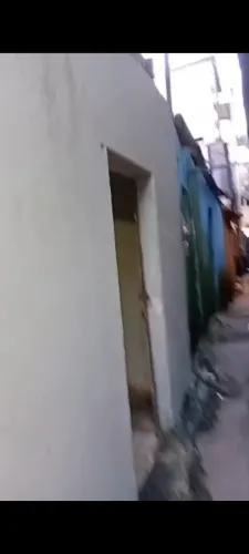 Vendo ou troco barracão