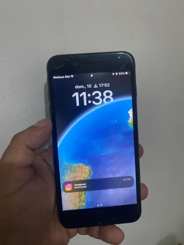 iPhone 8 Plus, tela trincada e saindo de lado, pegando tudo perfeitamente 