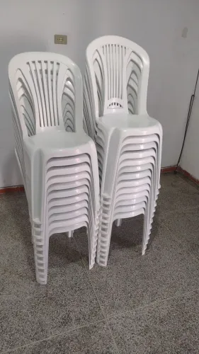 24 CADEIRAS SEM BRAÇO 