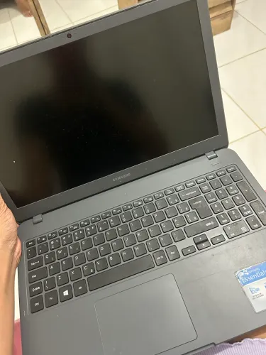 Notebook Samsung Essentials Tela 15.6 I3