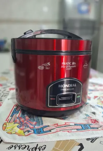 Panela Elétrica Mondial 10 xícaras 127v 700w