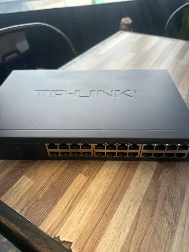 Switch TP-Link 24 portas Gibabyte