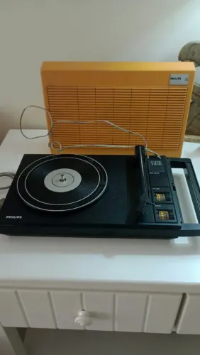 Toca Discos Philips 100 Vintage Portátil + Caixa Amplificada