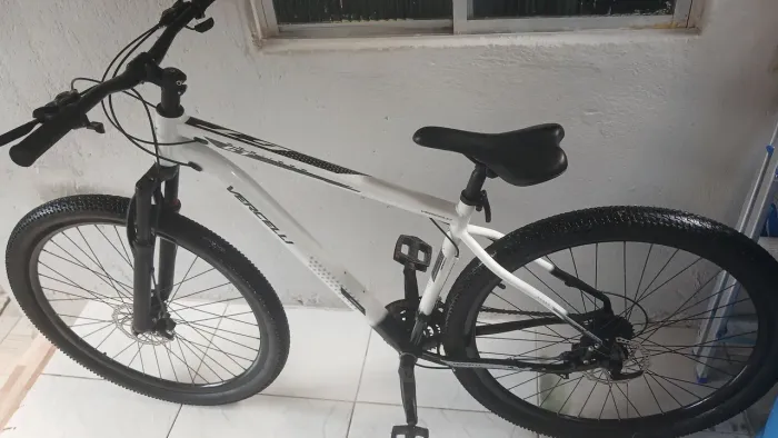 Bicicleta aro 29 seminova 