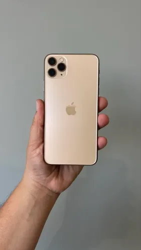 iPhone 11 Pro Max 256GB Dourado
