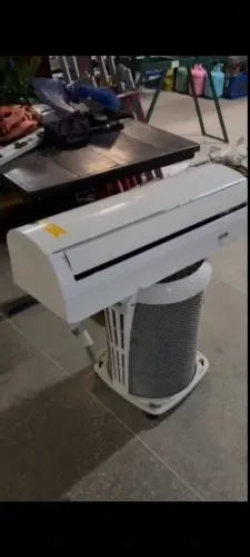 Ar condicionado 12.000 BTUs semi novo