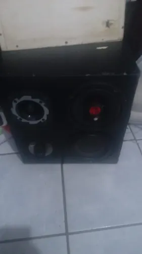caixa de som trio, super tweeter, 2 medios, subwoofer 