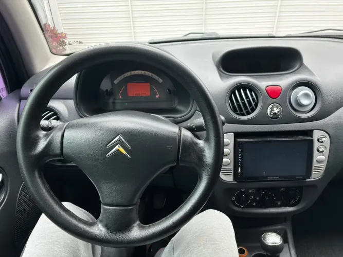 Citroen C3 GLX 1.4/ GLX Sonora 1.4 Flex 8V 5P 2012