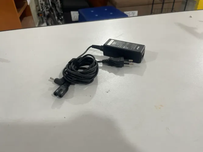 Carregador /fonteDa Marca ASUS