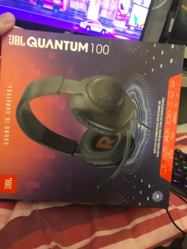 JBL QUANTUM 100