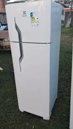 Geladeira Electrolux funcionando perfeitamente