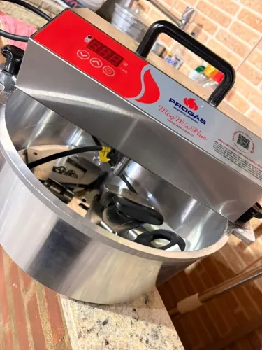 VENDO PANELA MEXEDORA PROGÁS - 7 LITROS
