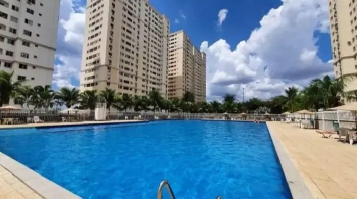 Vendo lindo apartamento condomínio Tropicale