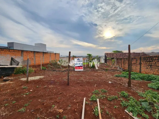 Terreno à venda, 450 m² por R$ 298.000,00 - Columbia - Londrina/PR