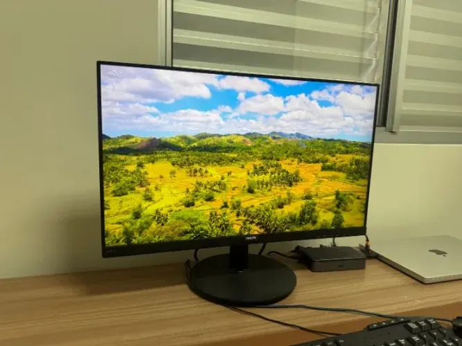 Monitor Philips 24" 242V8A IPS Full HD 75Hz com Caixa de Som