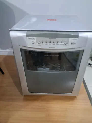 Lava-Louças Brastemp 8 Serviços - R$ 1.100