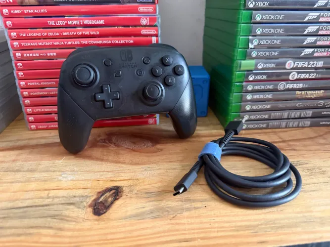 Pro Controller Nintendo Switch Original com Cabo