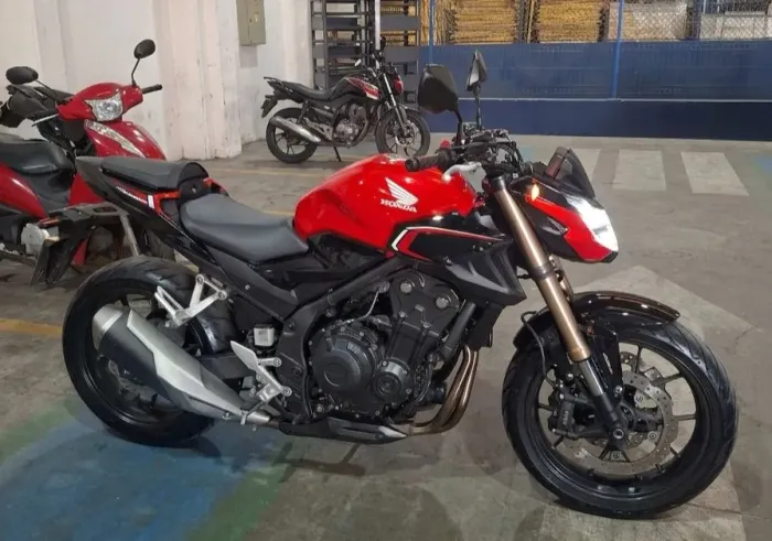 Cb 500f muito nova