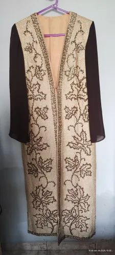 Abaya bordado Dourado