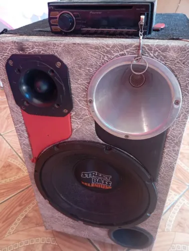 Caixa de som bob , alto falante de 12 barra Ts400, fonte chaveada.