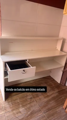 Balcão em ótimo estado