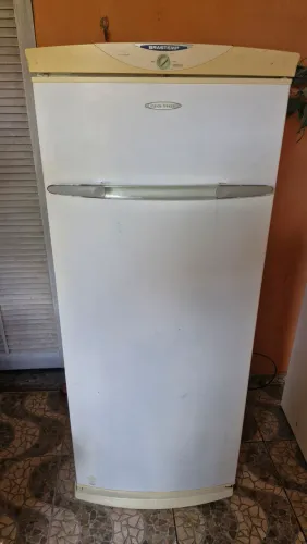 Geladeira Brastemp 350 litros Frost free